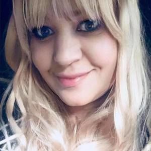 Meet your Posher, Cassie